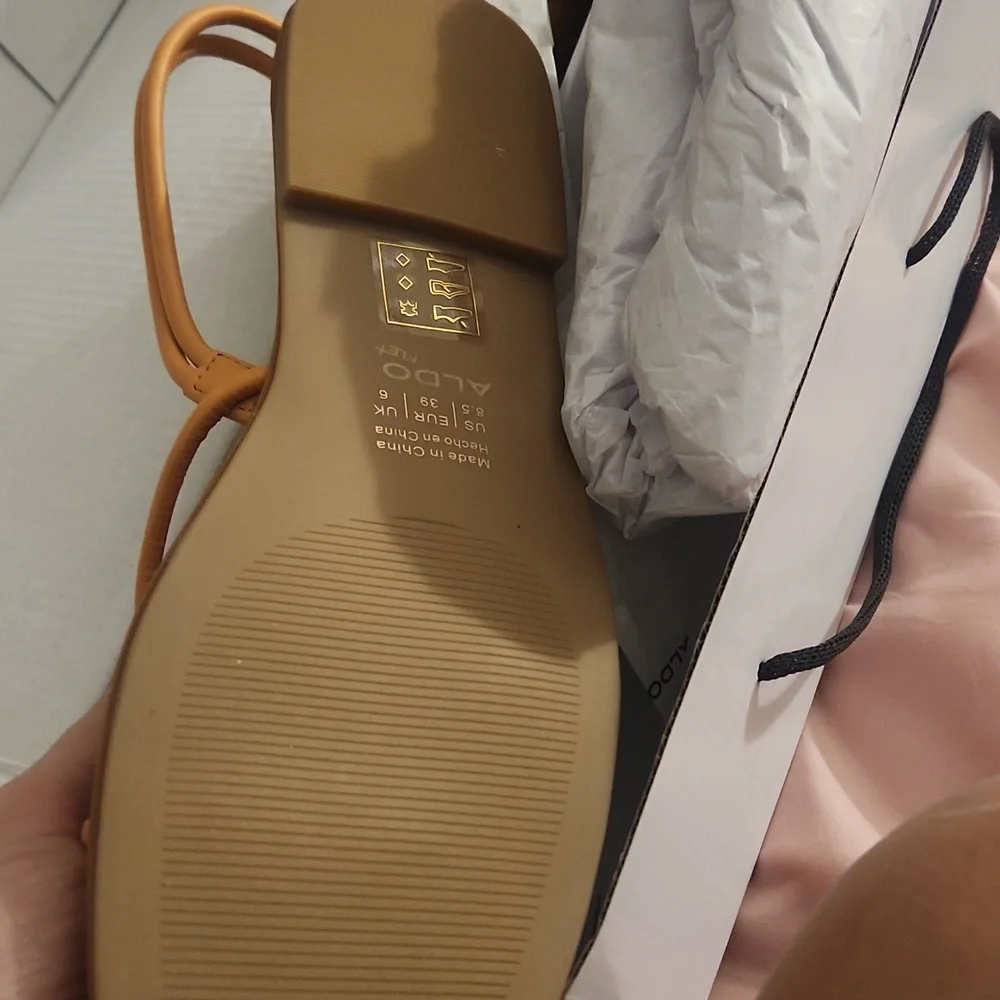 Aldo sandals - Picture 2 of 3